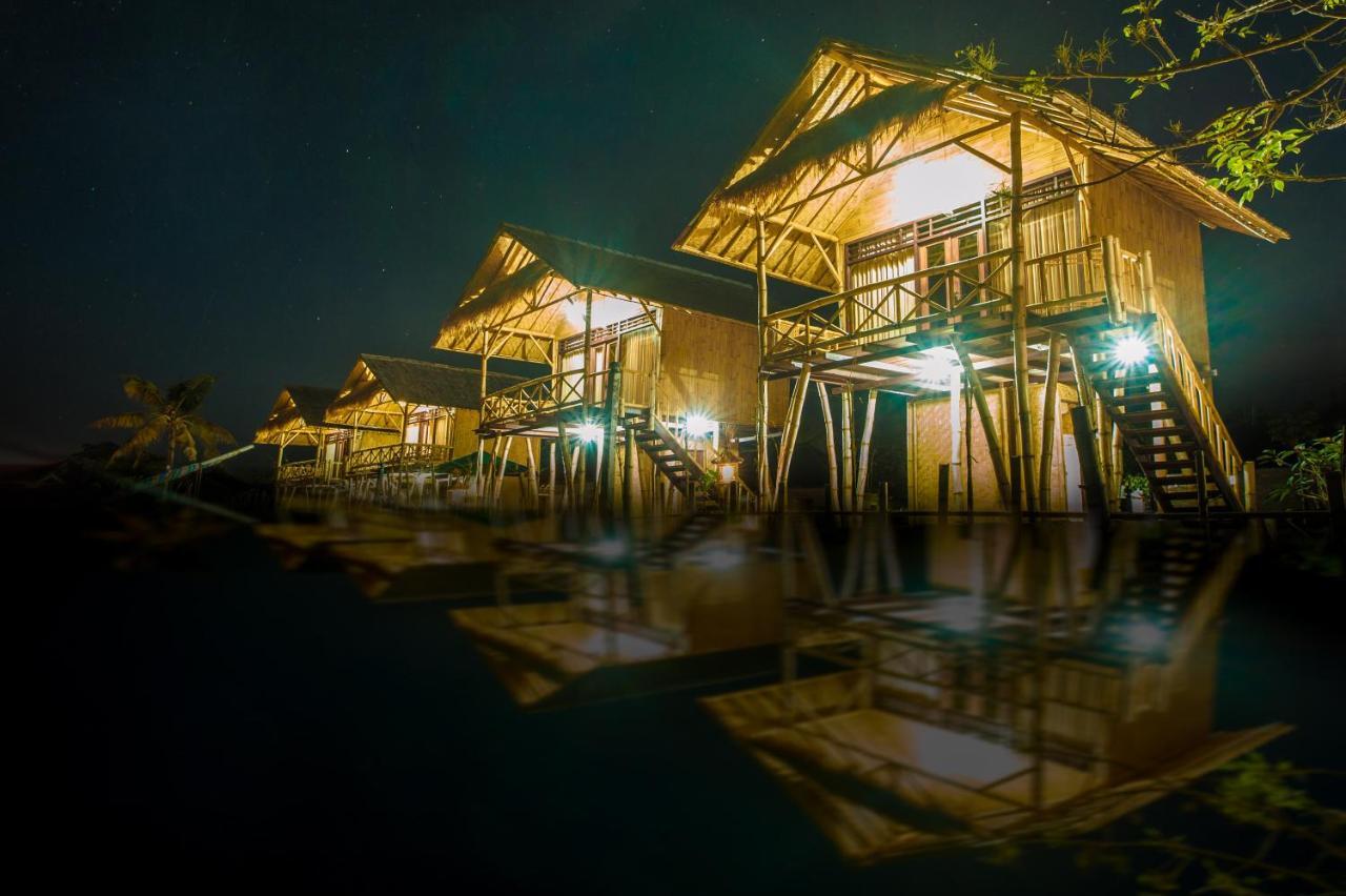pondok bamboo villa Batununggul Kültér fotó